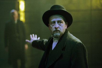 Ian Bartholomew as Shylock in Merchant of Venice at the RSC - photo by Hugo Glendinning ian bartholomew in in merchant of venice